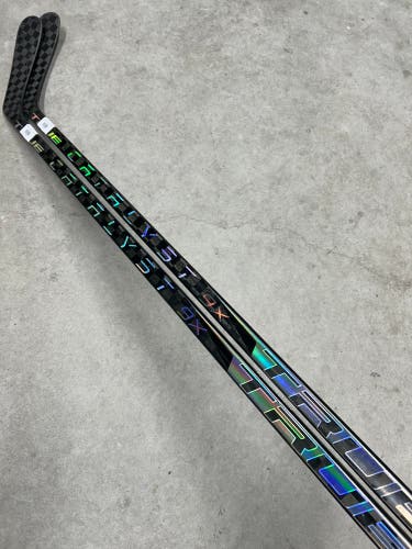 2 Pack 95 Flex P92 Senior True Catalyst 9x Right Hand Hockey Stick Pro Stock (New)