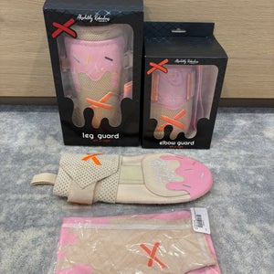 Absolutely Ridiculous Strawberry Ice Cream (Full set)