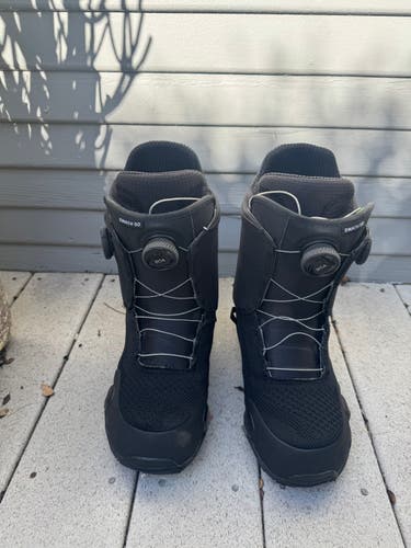 Men's Size M 9.5 (W 10.5) Burton Swath (Step On) Snowboard Boots All Mountain Medium Flex (Used)