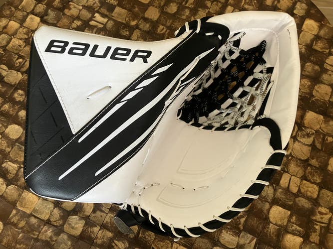 Bauer Vapor 3X Goalie Catch Glove - almost new!
