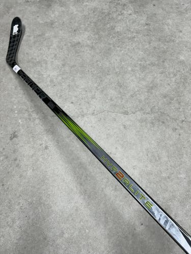 87 Flex P28 Senior Bauer Vapor Hyperlite2 Right Hand Hockey Stick (New) Pro Stock