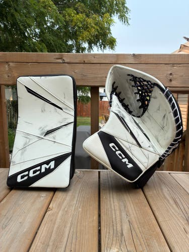 CCM Axis 2.9 Regular (Used) lightly