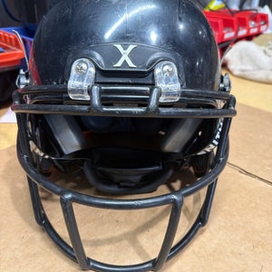 USED XENITH X2E+ YOUTH FOOTBALL HELMET - MEDIUM - BLACK