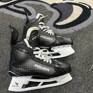 2024 Bauer Supreme Shadow Hockey Skates Regular Width 10 (New)