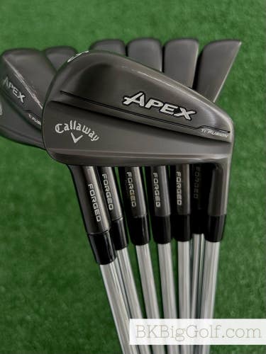 Callaway Apex 24 TI Fusion Black Smoke Iron Set 4-P / Dynamic Gold X100