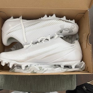 White Men's Size M 11.5 (W 12.5) Adult Under Armour Molded Cleats (New)