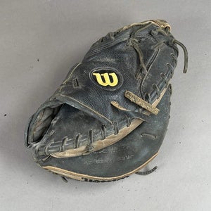 Wilson A2000 33.5"" Right Hand Thrower Catchers Mitt