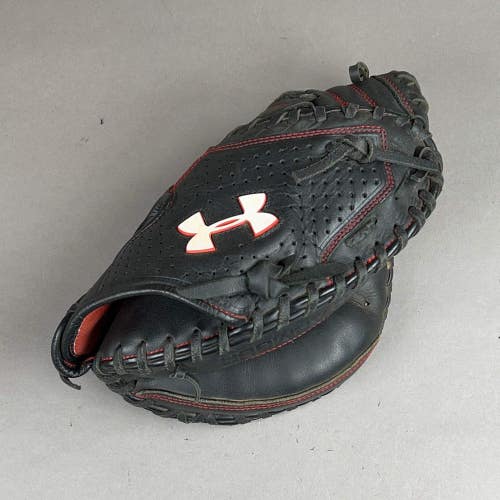 Under Armour UACM-200Y 31.5"" Right Hand Thrower Catchers Mitt