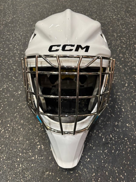 CCM Axis F5 Goalie Mask JUNIOR