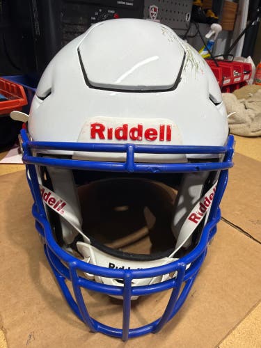 USED RIDDELL FLEX ADULT HELMET - LARGE - METALLIC WHIITE