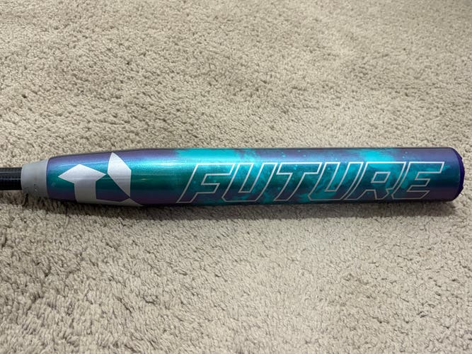 2026 DeMarini Future Composite Bat (-10) 22 oz 32" (Used)