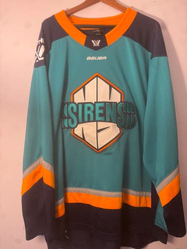 XXL Adult Unisex Bauer Jersey (Used)