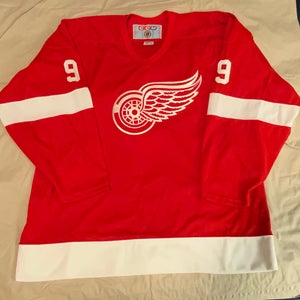NEW Vintage Gordie Howe #9 Detroit Red Wings CCM Jersey XL