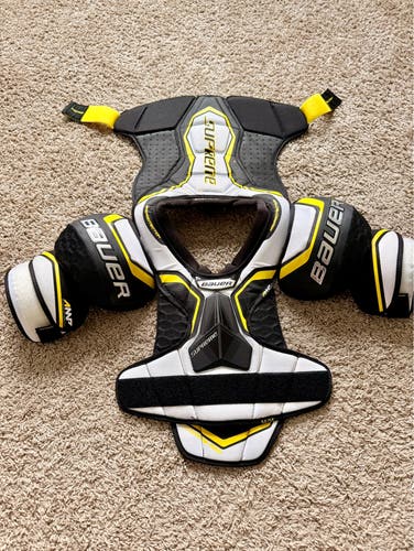 Bauer Supreme Matrix Shoulder Pads