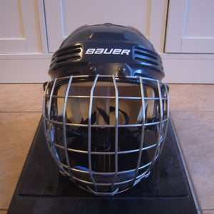 Excellent Condition Bauer BHH4500 Hockey Helmet sz Large w/Bauer Cage Navy Blue