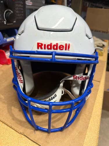 USED RIDDELL FLEX ADULT HELMET - MEDIUM - METALLIC WHIITE