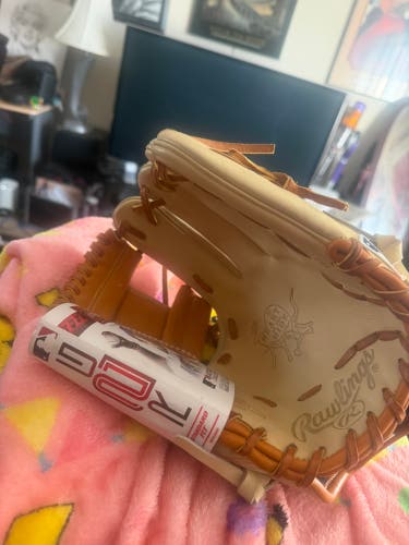 Rawlings Heart of the Hide RH Baseball Glove 11.5" (New)