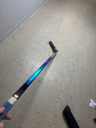 Blue Custom Senior CCM JetSpeed FT8 Pro Left Hand Hockey Stick P29 75 Flex Pro Stock (Used)