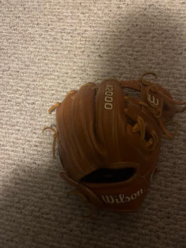 2023 Wilson A2000 RH Infield Baseball Glove 11.5" (Used) DP15