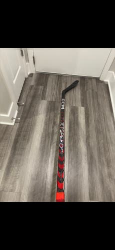 Senior CCM JetSpeed FT5 Pro Right Handed Hockey Stick P28 85 Flex (Used)