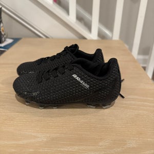 Brava Black Unisex 11K Molded Cleats Cleats (Used)