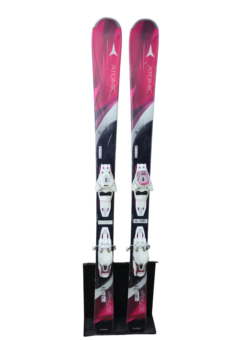 美品 ATOMIC AFFINITY AIR 146cm ビンディング付 Atomic Affinity Air
