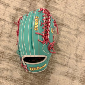 Outfield RH Wilson A2000 Baseball Glove 12.75" (New)