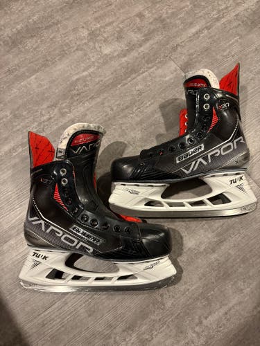 2021 Bauer Vapor X3.7 Hockey Skates Regular Width 8 (Used)