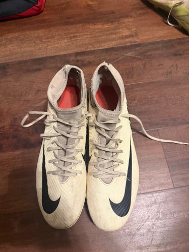 White Unisex Size M 11.0 (W 12.0) Nike Mercurial X Molded Cleats Cleats (Used)