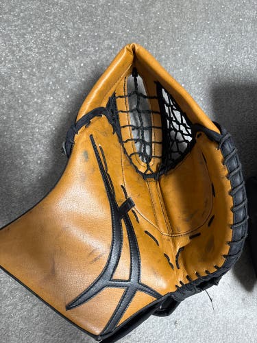 CCM Axis 2.9 Regular (Used)