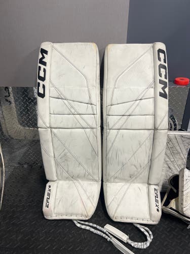 34 + 2   Pro CCM EFlex 6 Goalie pads