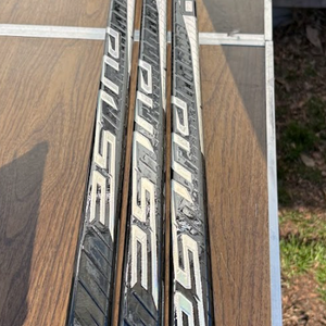 Senior Bauer Pulse Right Handed Hockey Stick P92 77 Flex (New)