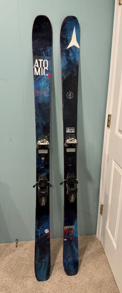 ATOMIC THEORY ビンディング　MARKER Men's Atomic Theory 177 cm Skis With Marker Griffon 13 Bindings