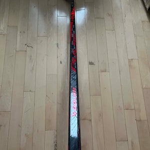 NEW Senior Red Bauer Pulse Left Handed P92 70 Flex Hockey Stick