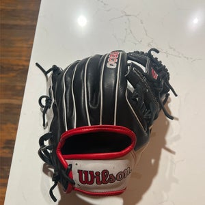Wilson A2000 RH Infield Baseball Glove 11.75" (Used)
