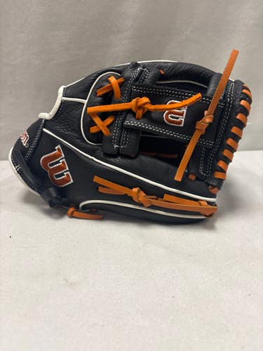 Used Wilson A550 BB/SB Glove RH Throw Black/Orange/White 11 1/2" 11490-S000268441