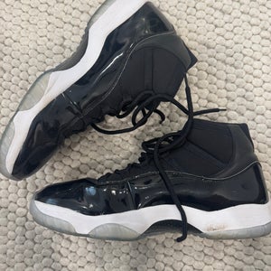 Men's Size 17 Air Jordan 11 Shoes (Used)