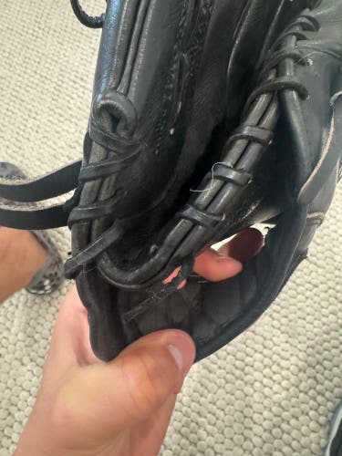 Rawlings Heart of the Hide LH Pitcher's Baseball Glove 11.75" (Used)