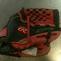 Used Rawlings FASTPITCH RH Throw Fastpitch Gloves Pink 11 3/4" 11868-S000067225