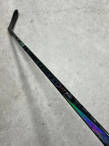 70 Flex P28 Senior CCM FT7 Pro Right Hand Hockey Stick (Restored)