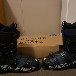 Mondo 28 & 28.5 Men's Fischer RC4 The Curv 110 All Mountain Ski Boots Medium Flex (Used)