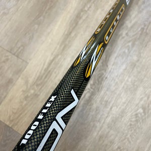 Great Condition Uncut Easton Z-Bubble Hockey Stick Shaft Green Sr