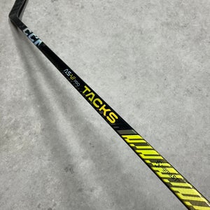 90 Flex P92M New Senior CCM Right Hand Pro Stock Tacks AS-VI Pro Hockey Stick (Restored)
