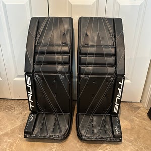 32"+2.5" True Catalyst Px5 Goalie Leg Pads (Used)
