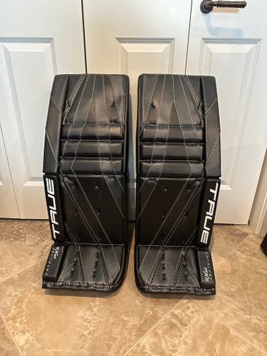 32"+2.5" True Catalyst Px5 Goalie Leg Pads (Used)