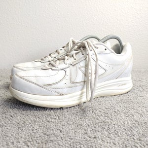 New Balance 577 Womens Size 8 Walking Shoes Running White Leather Trainers Low