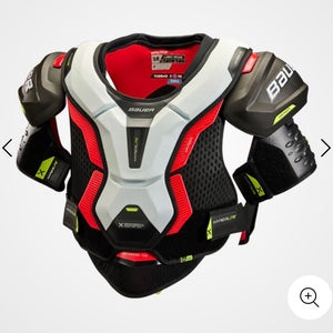 Large Intermediate Bauer Vapor Hyperlite Shoulder Pads (Used)