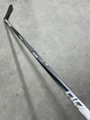 90 Flex P28 Senior Warrior Covert QREDGE Pro Right Hockey Stick (Used) DREW DOUGHTY