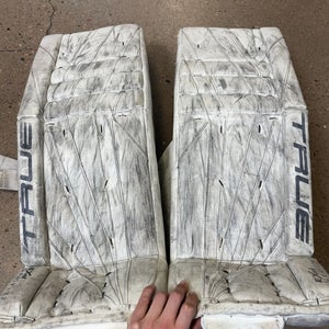 White True Catalyst PX3 Goalie Leg Pads | Senior 32" Pro Stock (Used)