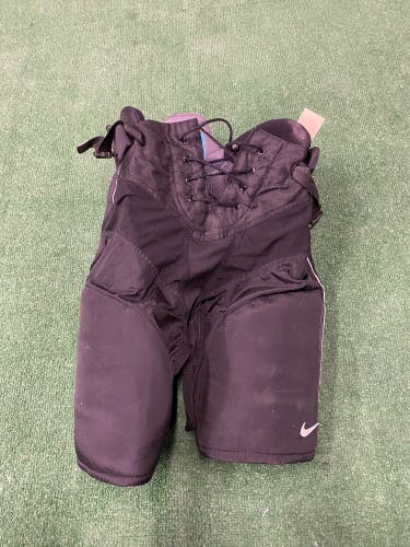 Nike Quest 2 Hockey Pants | Women's Large